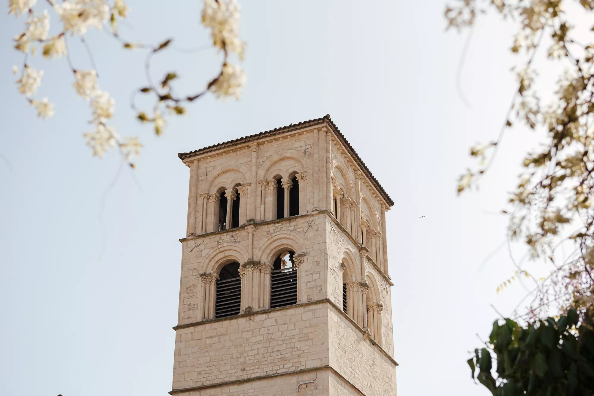 41-south-abbatiale-belleville-en-beaujolais-1