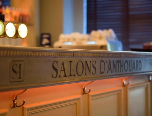 Une réception de mariage élégante & intimiste aux Salons d&rsquo;Anthouard à Lyon