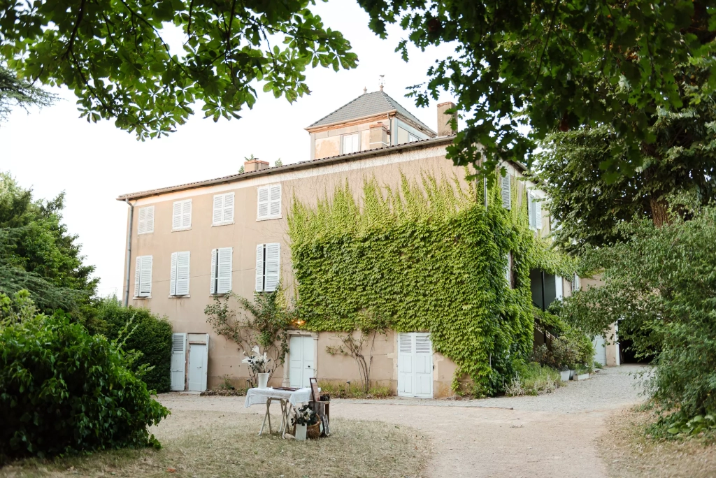 Le Montellier à Blacé, ancienne maison bourgeoise au cœur du Beaujolais
